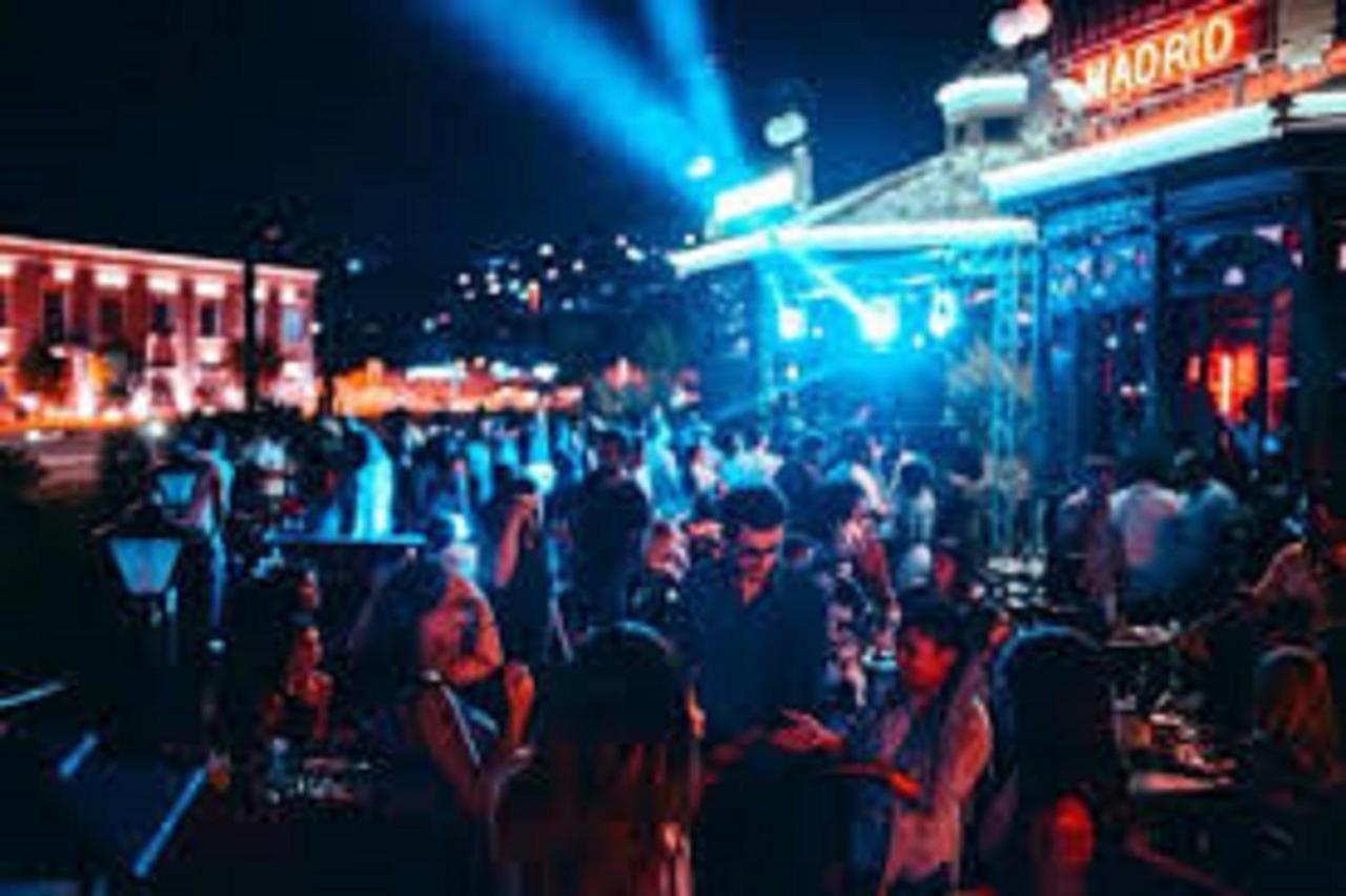Istanbul Gold Hotel Baku Zewnętrze zdjęcie